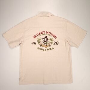 Disney Parks Mickey in Paradise Hawaiian Shirt  Embroidered Men's Size Small GUC
